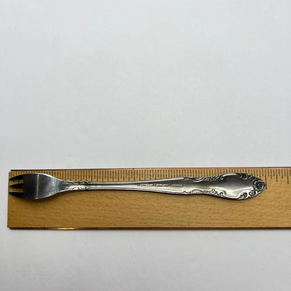 Oneida Northland Stainless Steel Seafood Forks 7 Royal Ballad Vtg 70s Cocktail